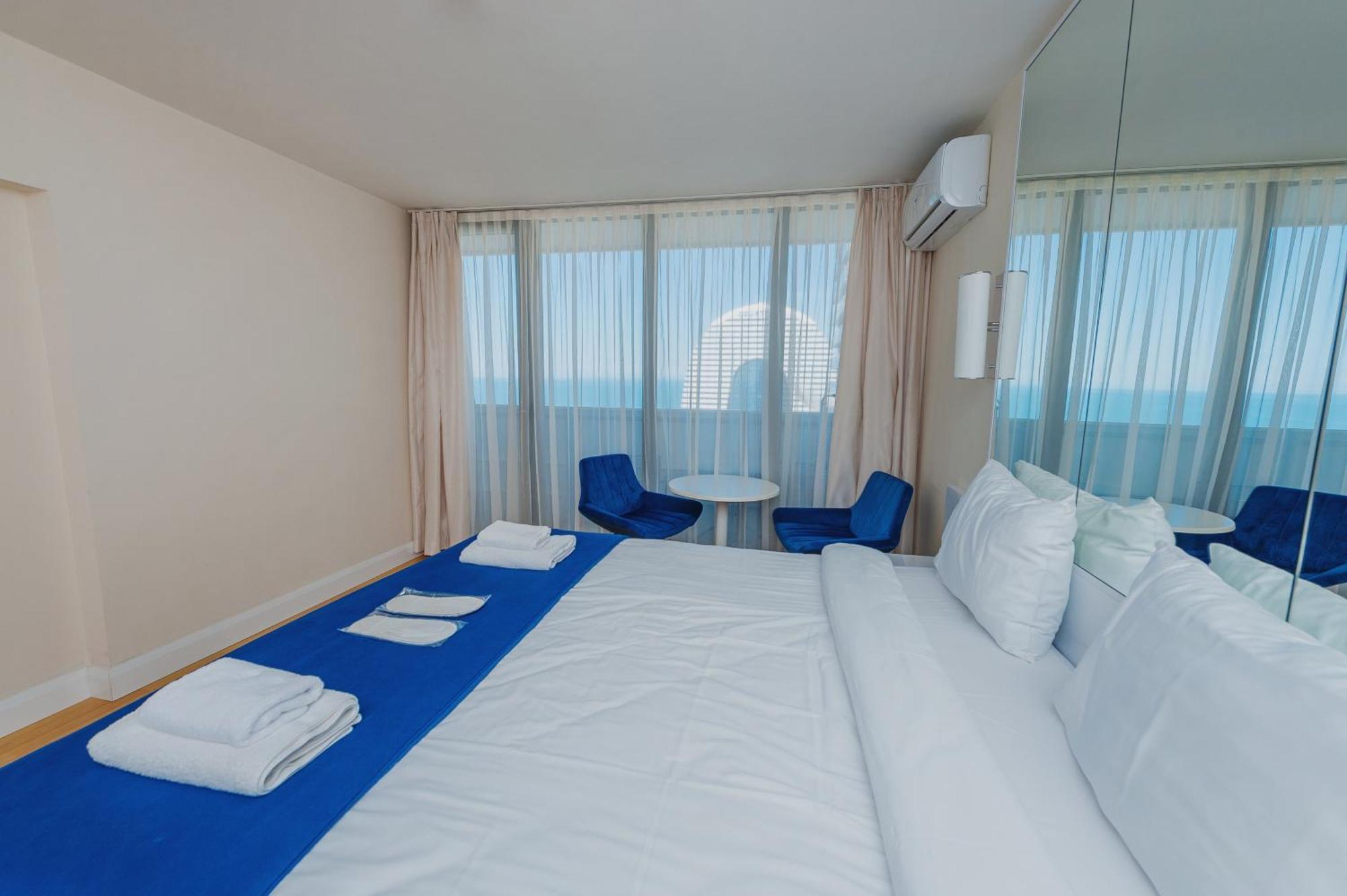 Orbi City Suite Μπατούμι Εξωτερικό φωτογραφία