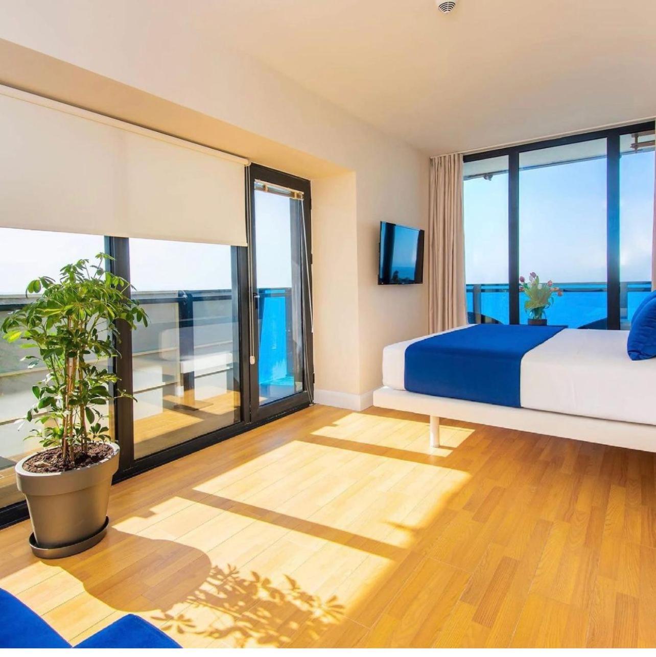 Orbi City Suite Μπατούμι Εξωτερικό φωτογραφία
